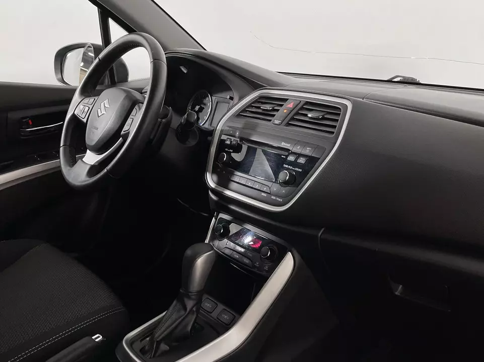 Suzuki SX4, фото №9