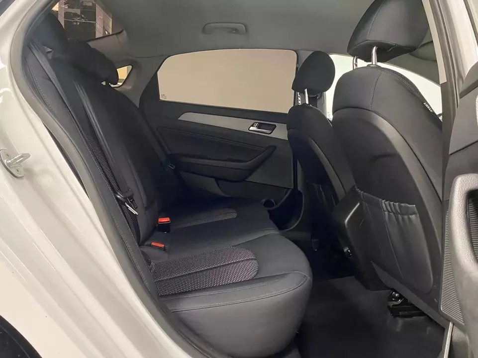 Hyundai Sonata, фото №13