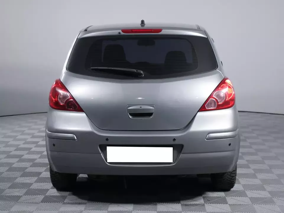 Nissan Tiida, фото №6
