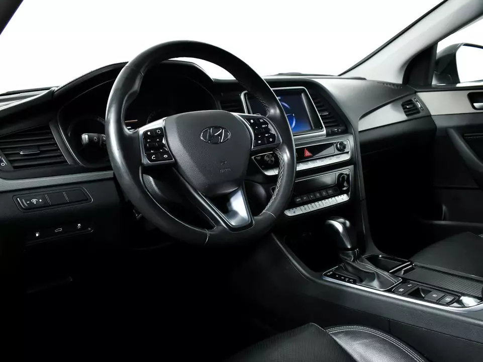 Hyundai Sonata, фото №12
