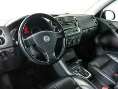 Volkswagen Tiguan 2.0 Автомат, фото №8