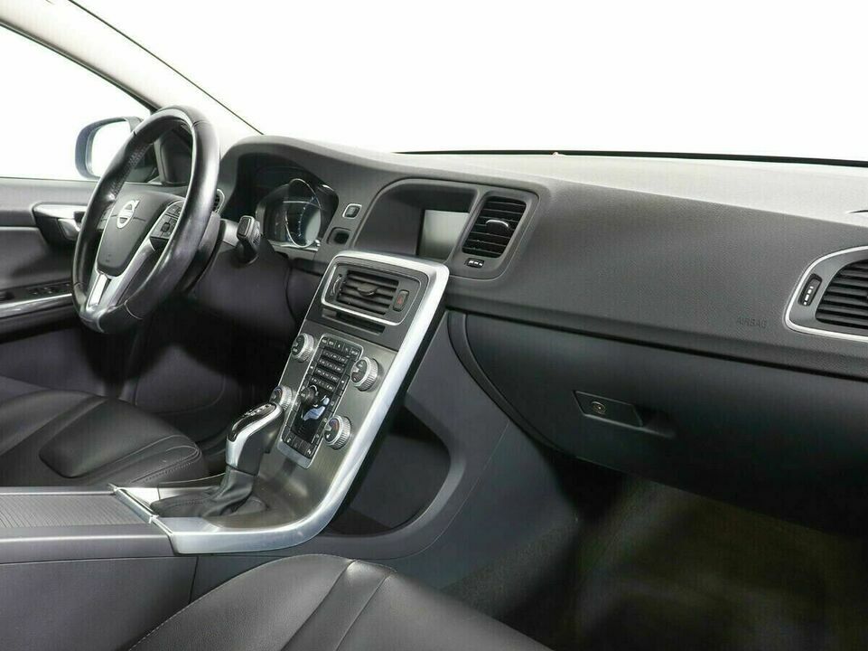 Volvo S60 II Рестайлинг, фото №7