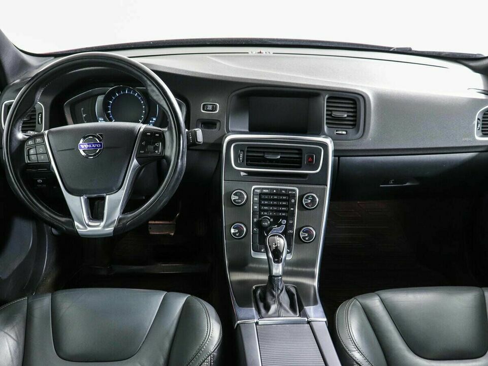 Volvo S60 II Рестайлинг, фото №5