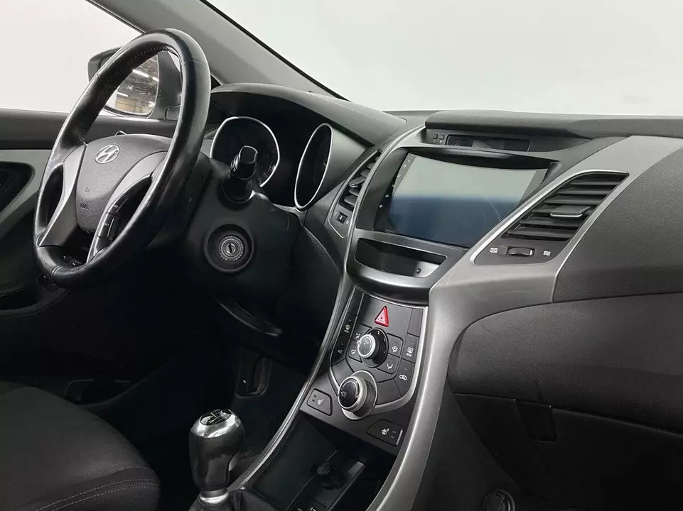 Hyundai Elantra, фото №9