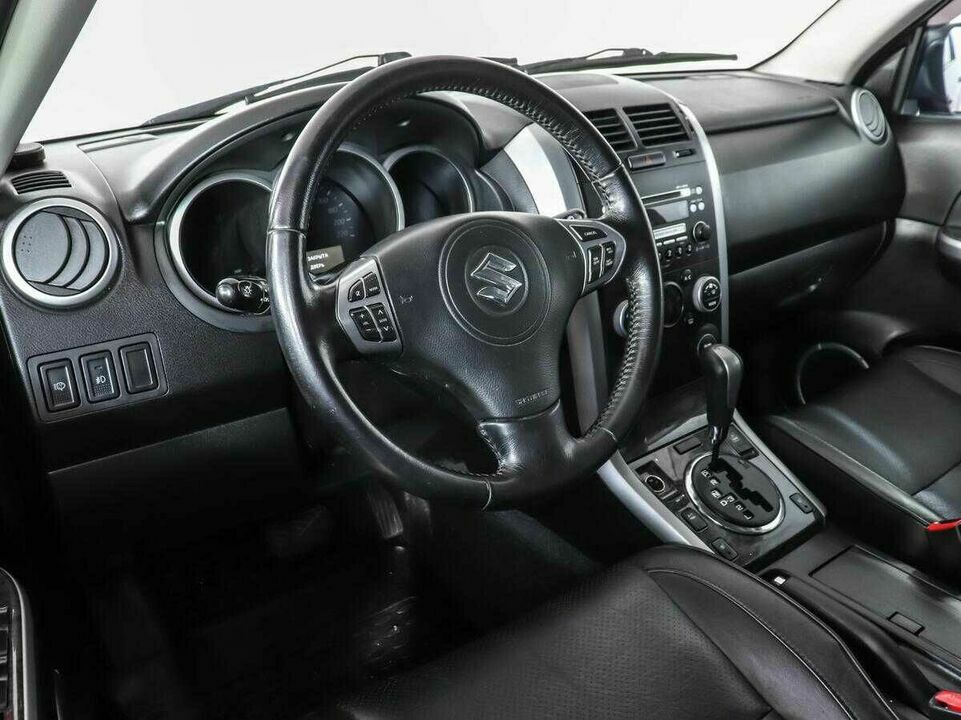 Suzuki grand vitara cvt 2011 с пробегом 90 935 км, фото №4