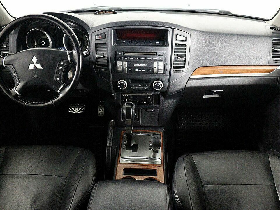 Mitsubishi Pajero IV, фото №9