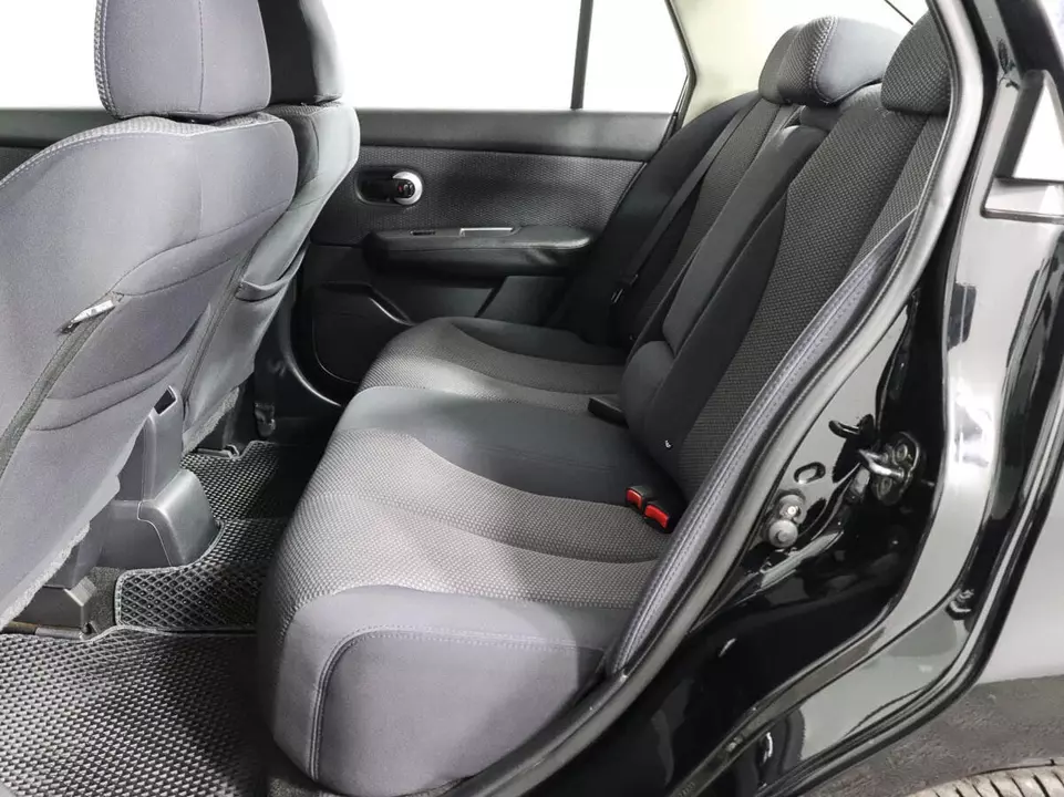 Nissan Tiida, фото №10