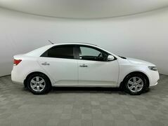 Kia Cerato II, фото №4