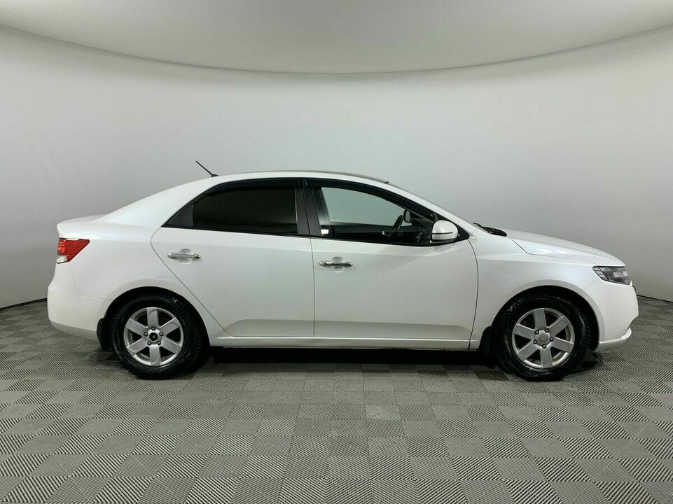 Kia Cerato II, фото №4