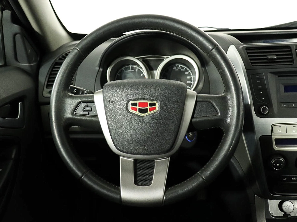 Geely Emgrand X7, фото №9