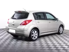 Nissan Tiida, фото №5