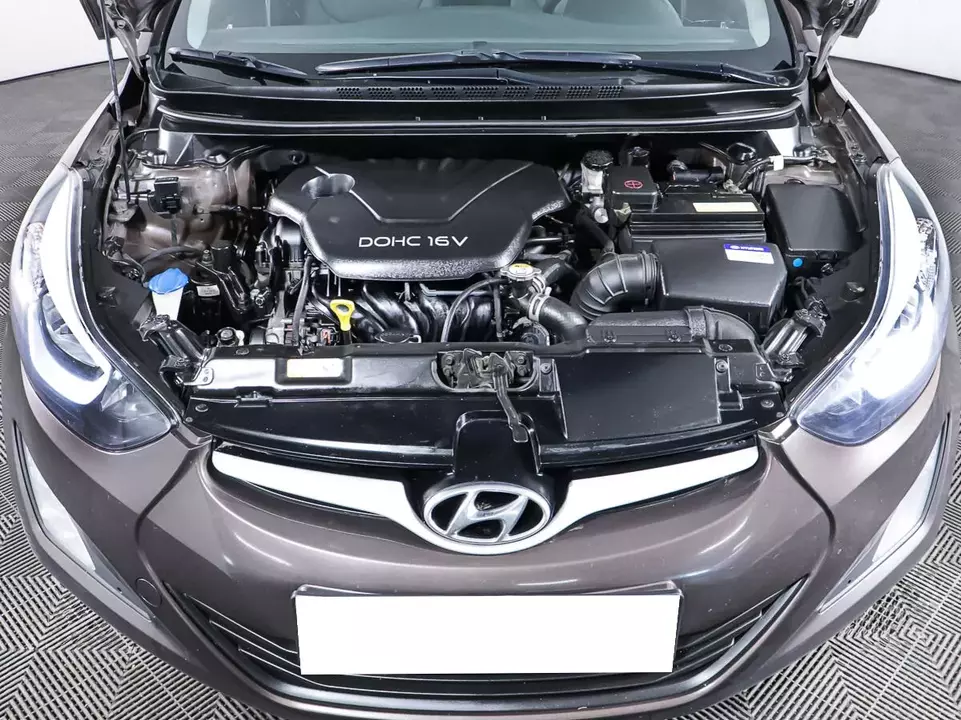 Hyundai Elantra, фото №9