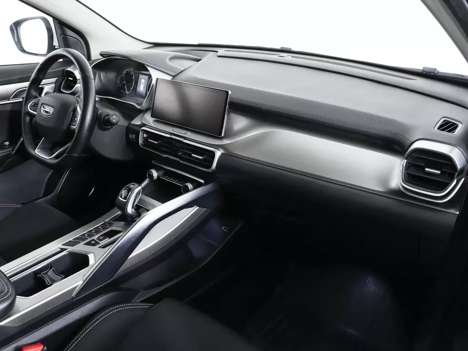 Geely Coolray, фото №10