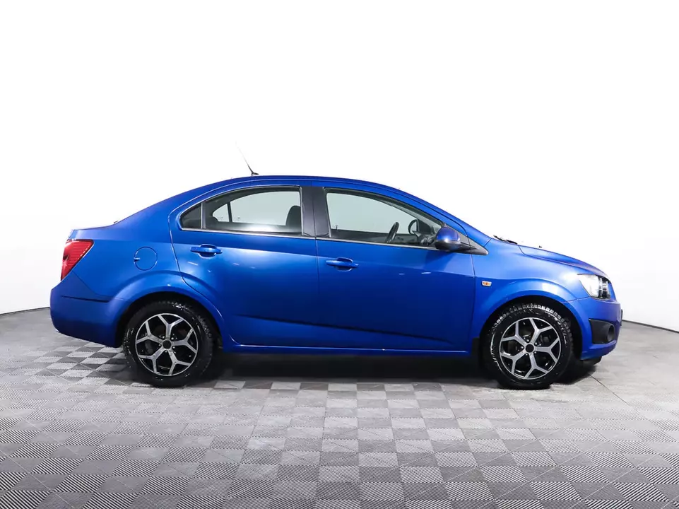 Chevrolet Aveo, фото №4
