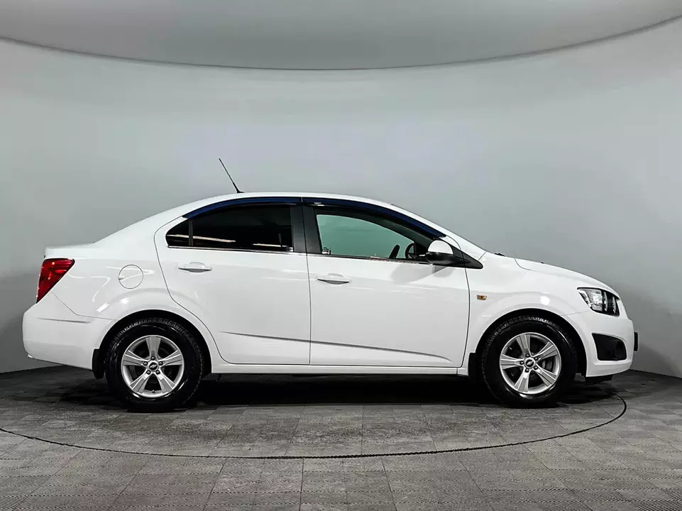 Chevrolet Aveo, фото №4