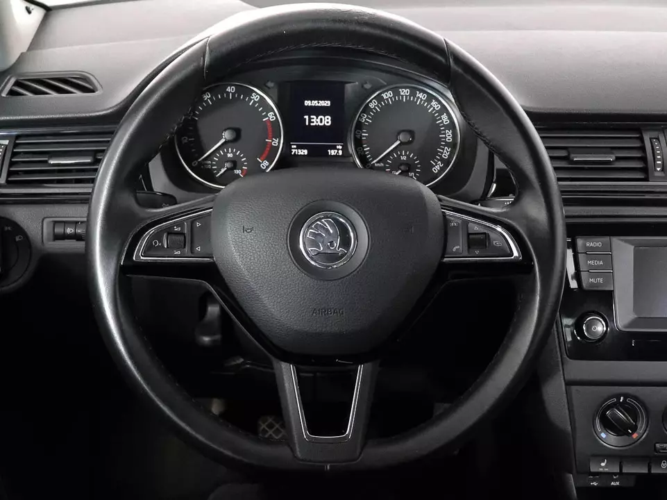 Skoda Rapid, фото №9