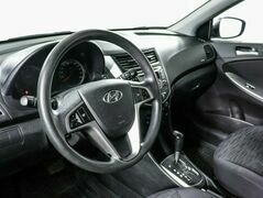 Hyundai Solaris 1.4 Автомат, фото №9