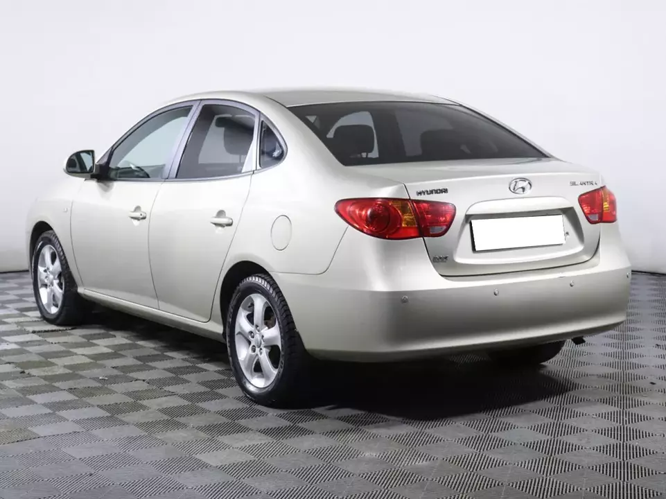 Hyundai Elantra, фото №7