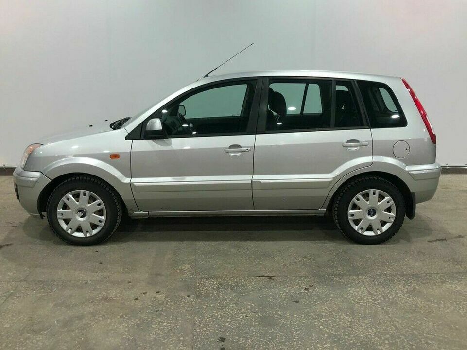 Ford Fusion I Рестайлинг, фото №4