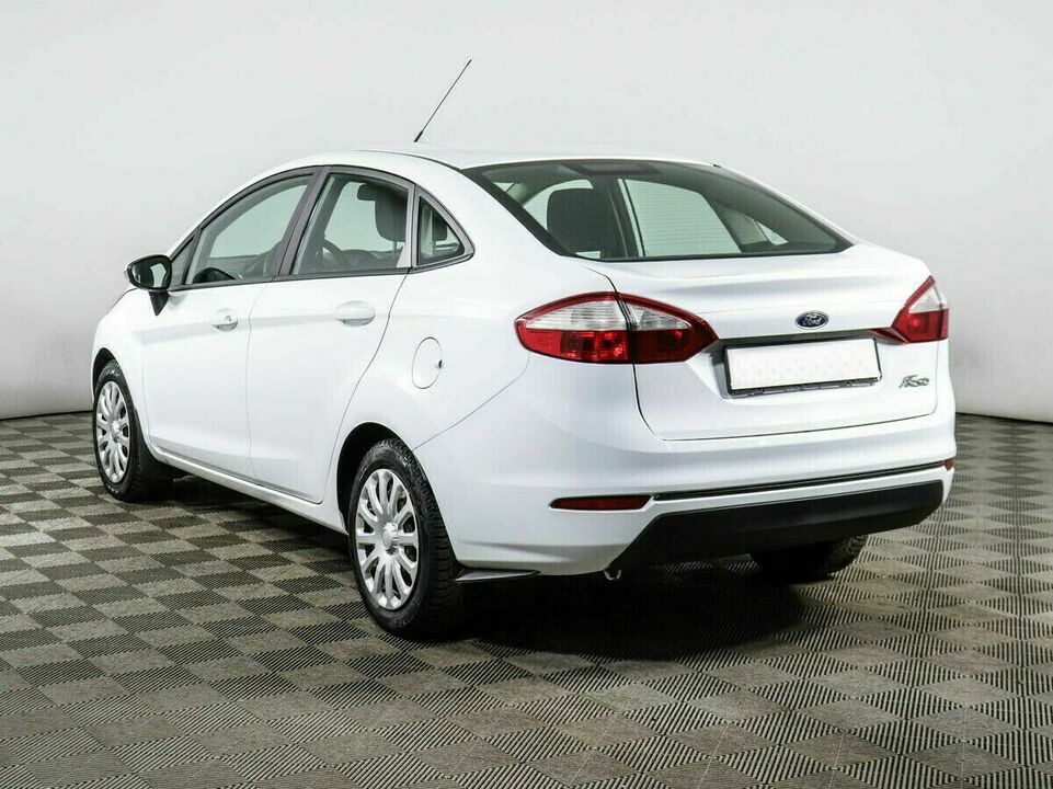 Ford Fiesta Mk6 Рестайлинг, фото №4