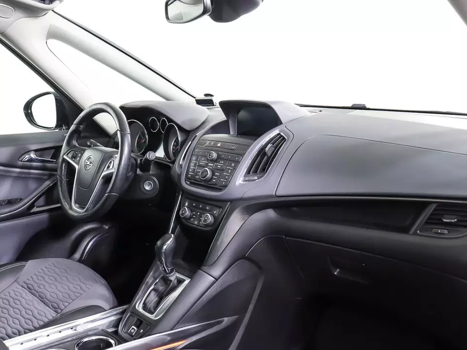 Opel Zafira, фото №11