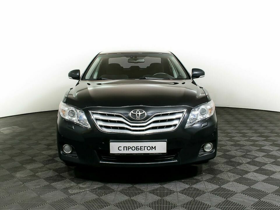 Toyota Camry, фото №2