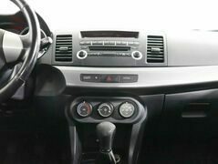 Mitsubishi Lancer X, фото №9