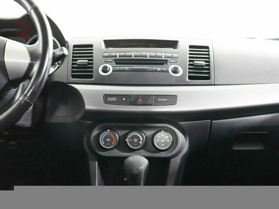 Mitsubishi Lancer X, фото №9
