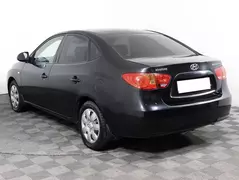 Hyundai Elantra, фото №2