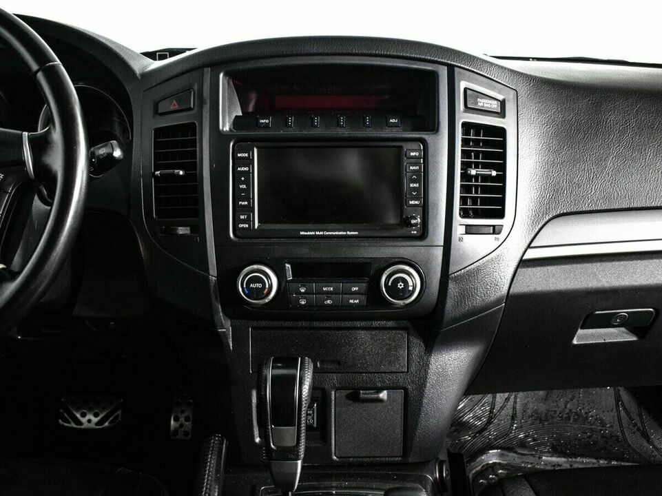Mitsubishi Pajero IV Рестайлинг 1, фото №8
