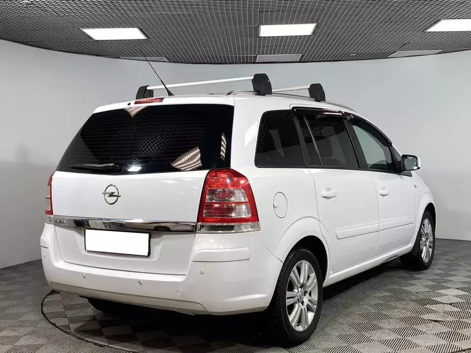 Opel Zafira, фото №5