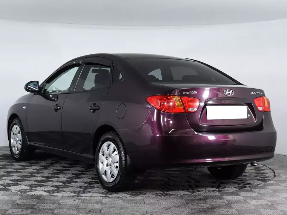 Hyundai Elantra, фото №7
