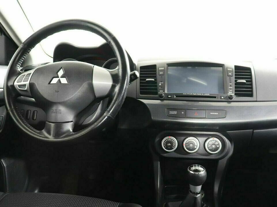 Mitsubishi Lancer X, фото №5