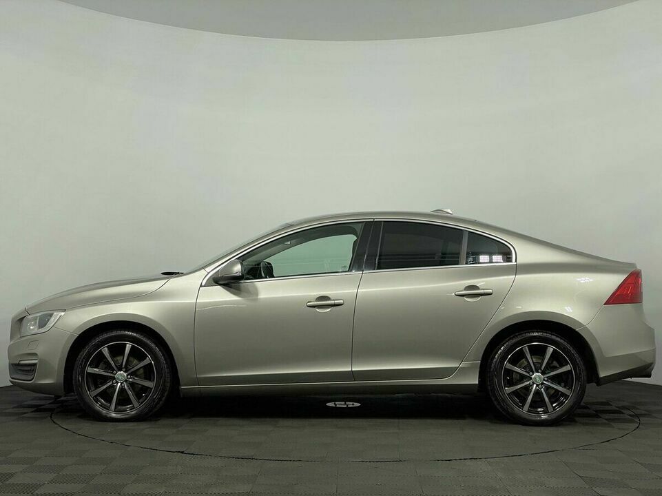 Volvo S60 II Рестайлинг, фото №2