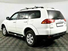 Mitsubishi Pajero Sport 3.0 Автомат, фото №3