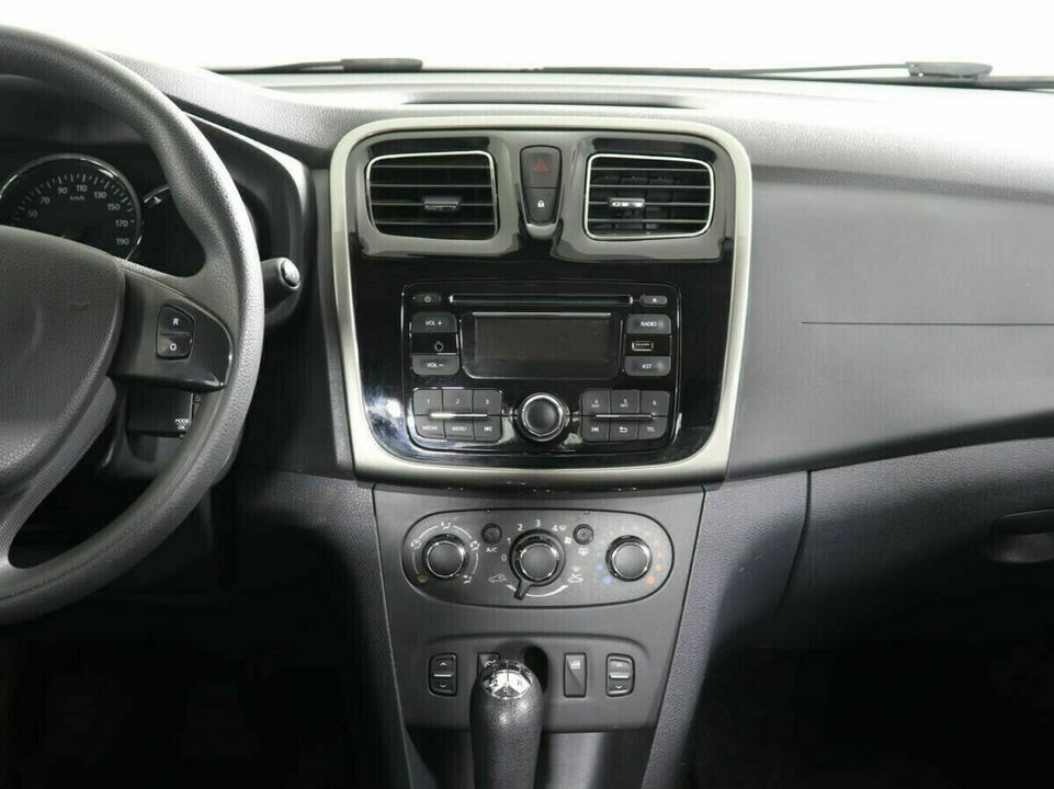 Renault Logan II, фото №8