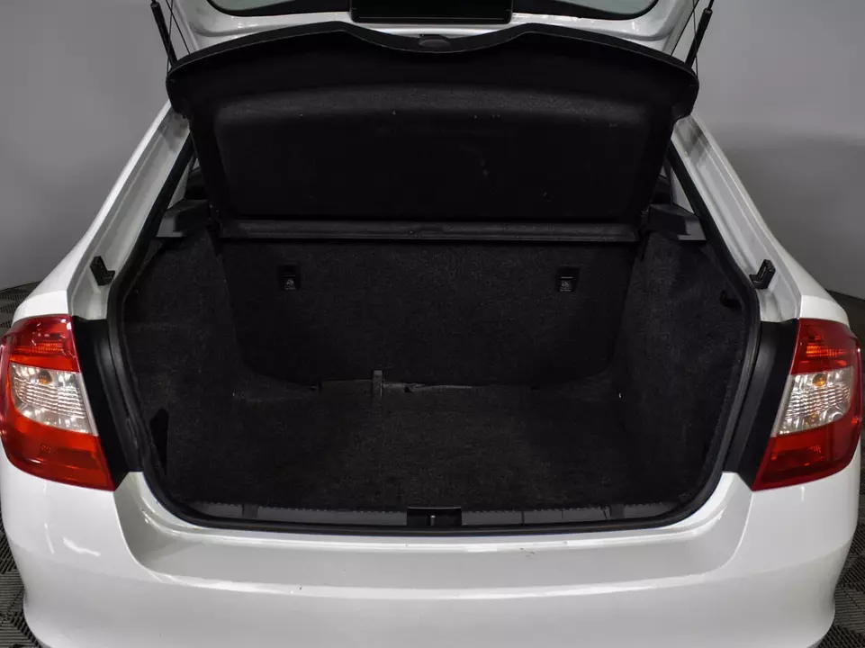 Skoda Rapid, фото №13