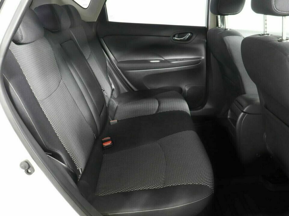 Nissan Tiida II, фото №9