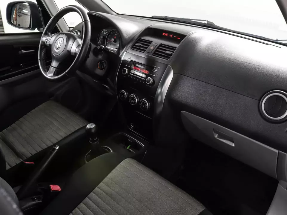 Suzuki SX4, фото №9