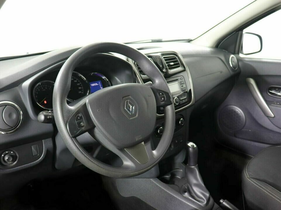 Renault Logan II, фото №6