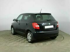 Skoda Fabia II Рестайлинг, фото №4