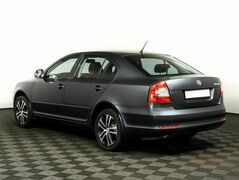 Skoda Octavia 1.6 Автомат, фото №3
