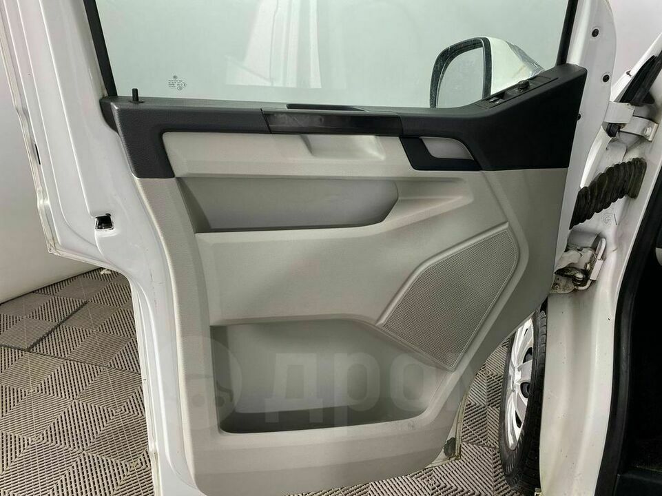Volkswagen Caravelle, фото №11