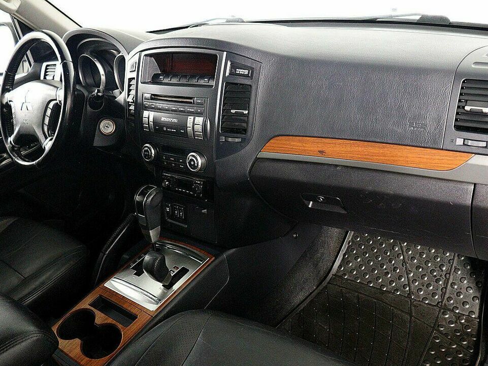 Mitsubishi Pajero IV, фото №10