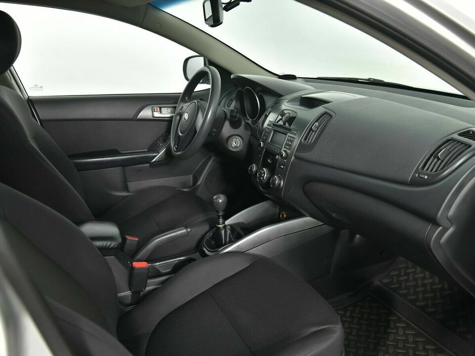 Kia Cerato 6-speed II, фото №5