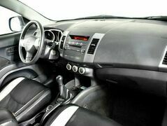 Mitsubishi Outlander 2.4 Механика, фото №5