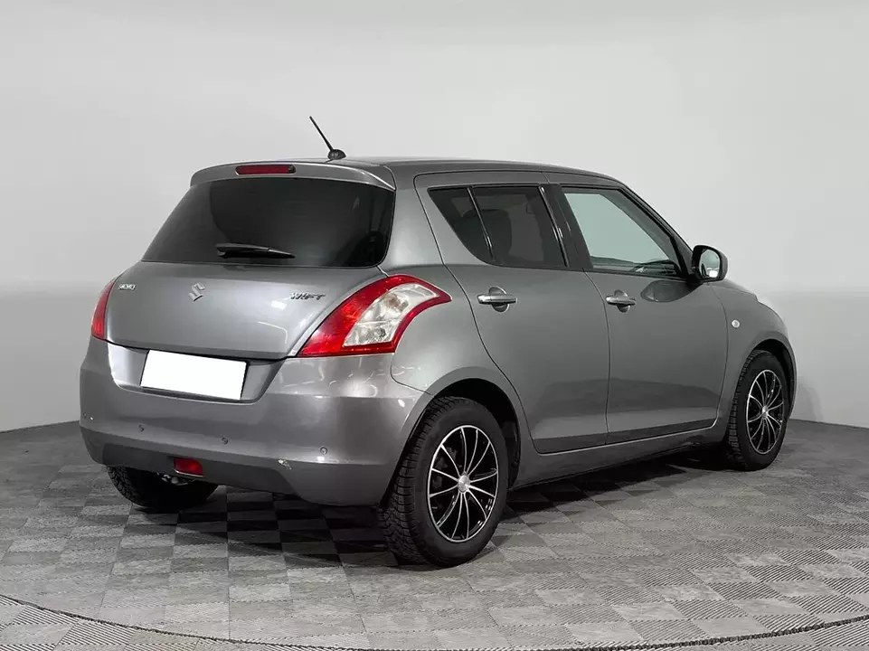 Suzuki Swift, фото №5