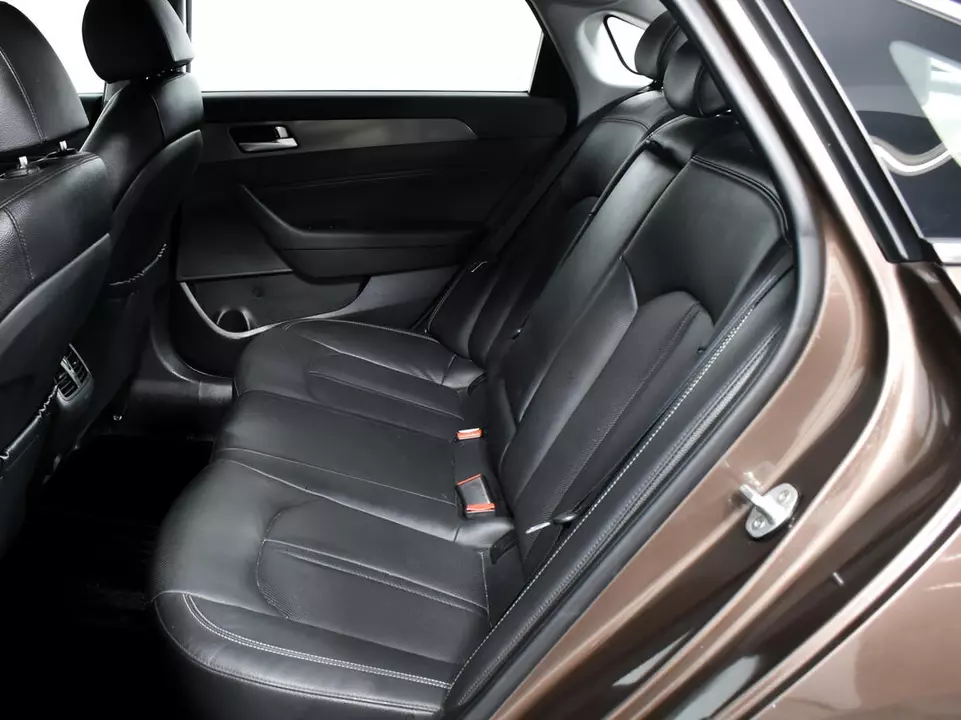 Hyundai Sonata, фото №11