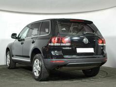 Volkswagen Touareg I Рестайлинг, фото №4