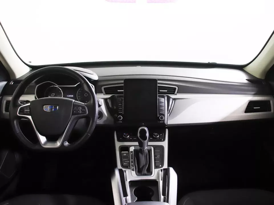 Geely Atlas, фото №12